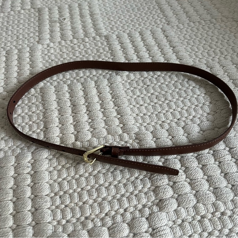 Elegant Brown Leather Belt Gold Details